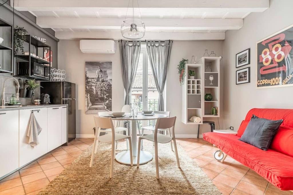 Ferienwohnung L'Atelier Del Centro: Tra Design, Storia E Fascino Brescia Exterior foto